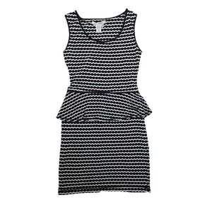Max Studio Dress M Black White Geometric Knit‎ Stretch Peplum Career Academia